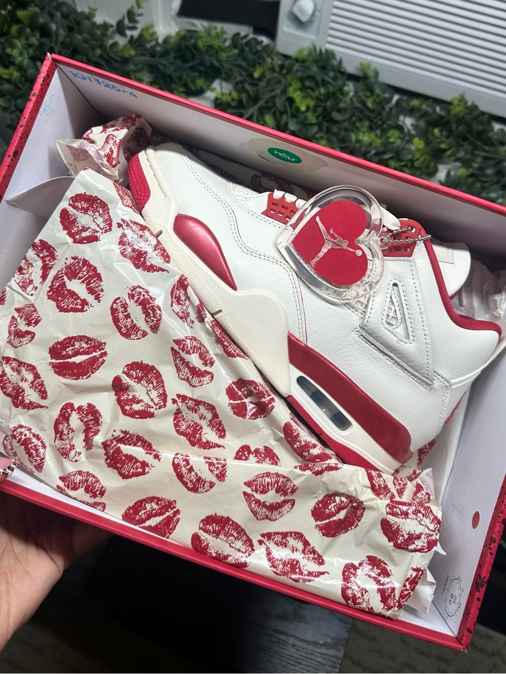 Jordan WMNS Air Jordan 4 Retro White with Sierra Red Accents